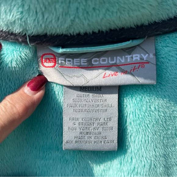 Free Country Women's hard shell Jacket - Picture 6 of 7